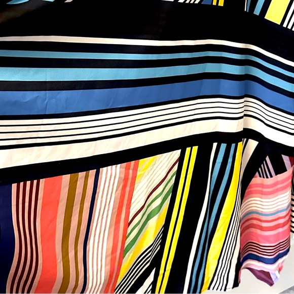 ELOQUII Size 16 Black and White Graphic Dolman Sleeve Dress with Color Insert - Picture 3 of 7